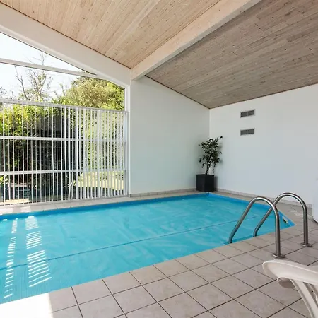 Elicia - 950m From The Sea By Interhome