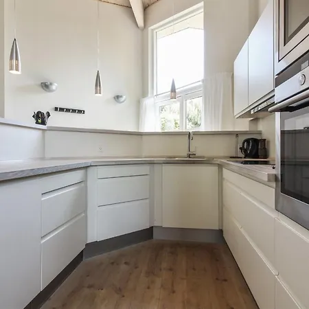 Elicia - 950m From The Sea By Interhome *