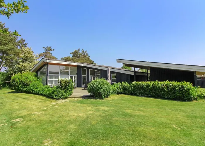 Elicia - 950m From The Sea By Interhome Bøtø By